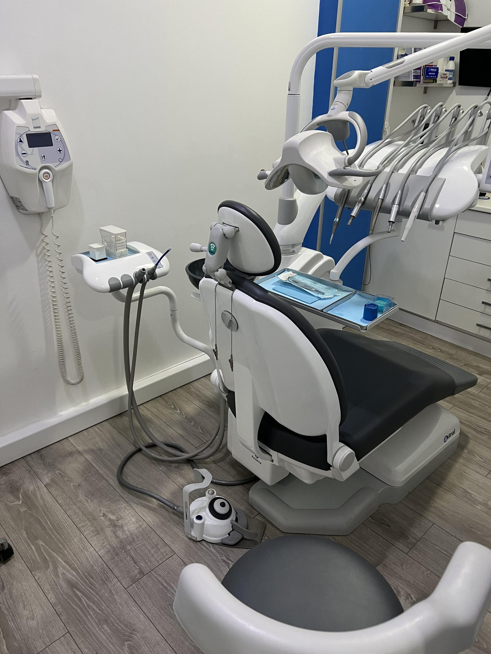 Sillón y equipo de odontología